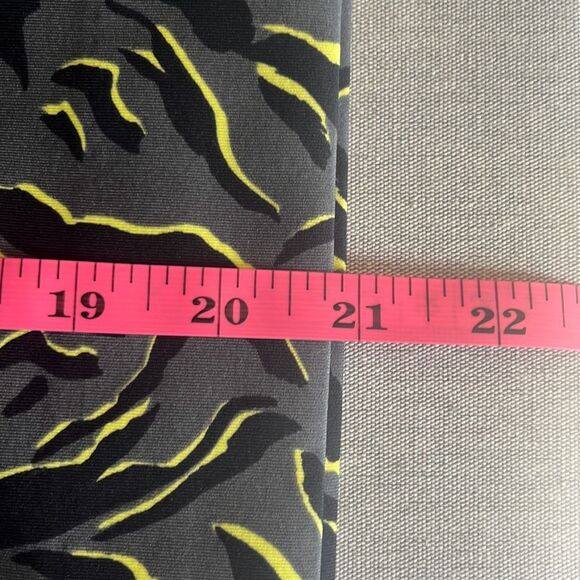 Marc Cain Sports N4 US 10 Animal Print Mini Skirt Black Green Lined $230 NWT - Picture 13 of 13